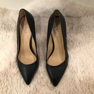 Black Franco Sarto pumps. Size 10 and only worn once.